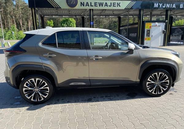 Toyota Yaris Cross cena 120000 przebieg: 18000, rok produkcji 2022 z Serock małe 596